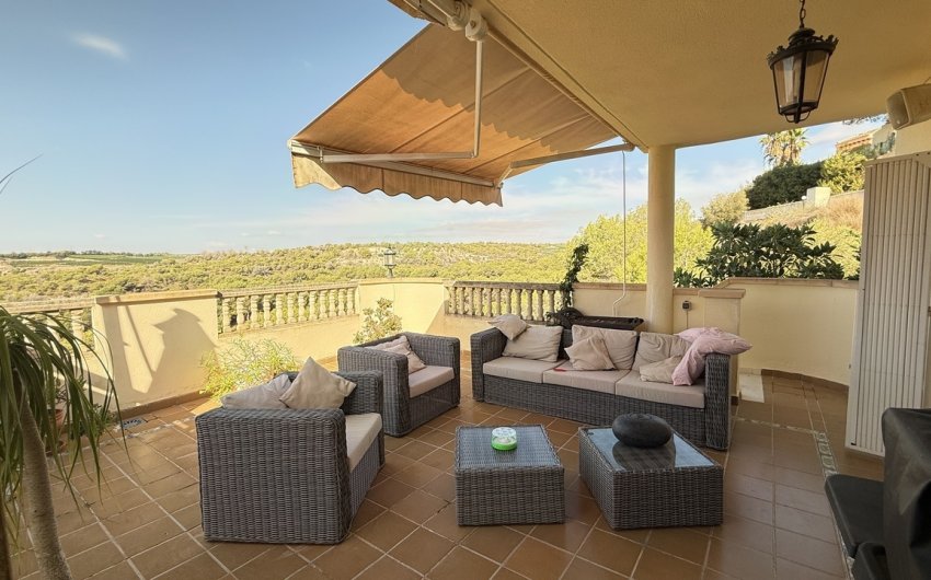 Reventa - Villa -
Villamartin - Costa Blanca