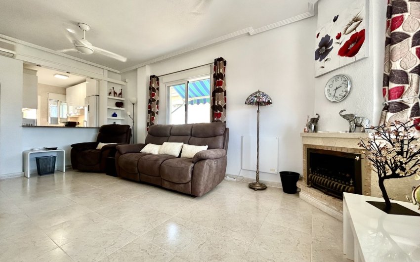 Reventa - Villa -
Villamartin - Costa Blanca