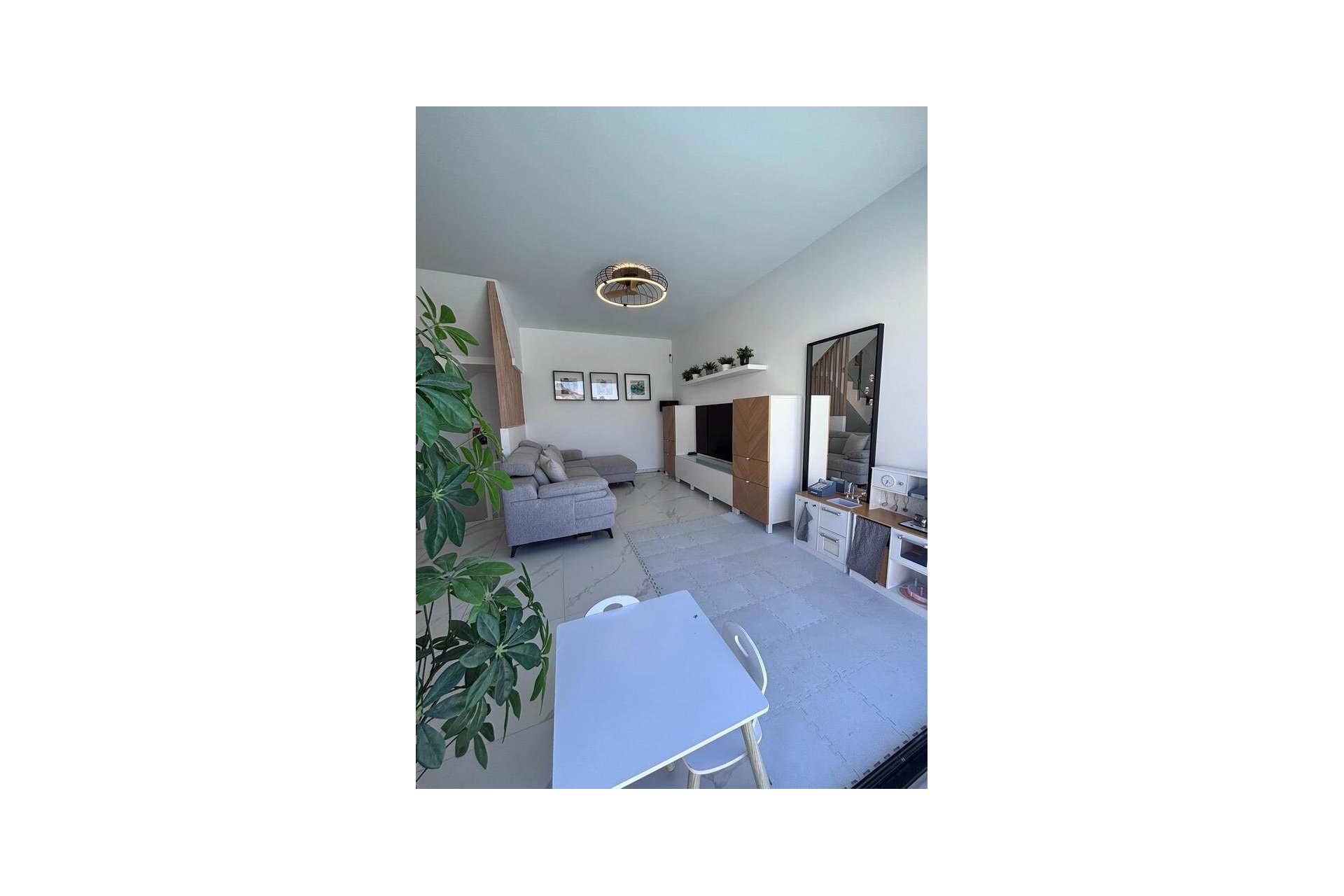 Reventa - Villa -
Villamartin - Costa Blanca