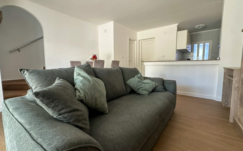 Reventa - Villa -
Villamartin - Costa Blanca