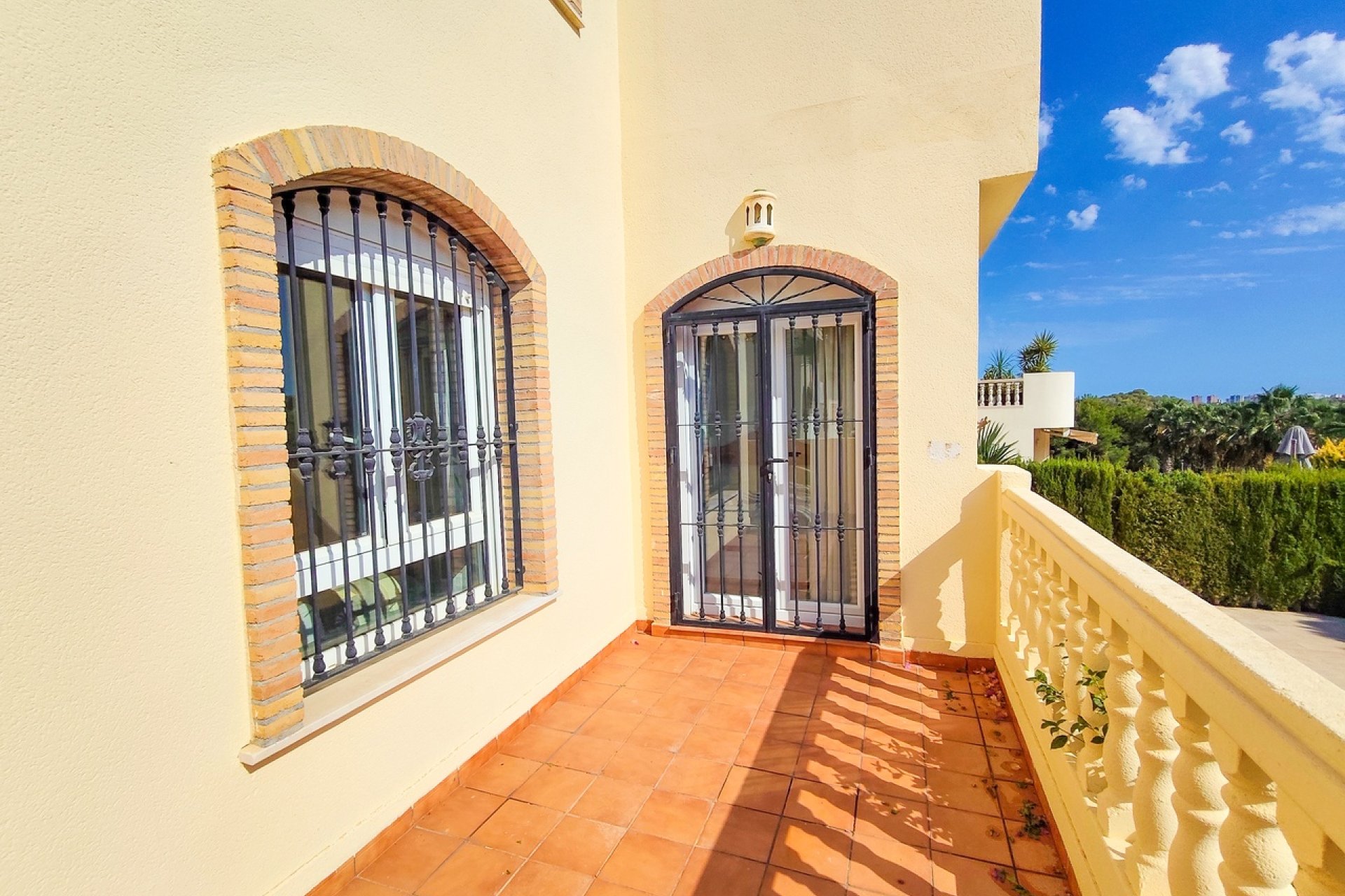 Reventa - Villa -
Villamartin - Costa Blanca