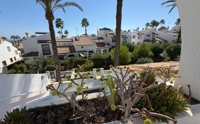 Reventa - Villa -
Villamartin - Costa Blanca