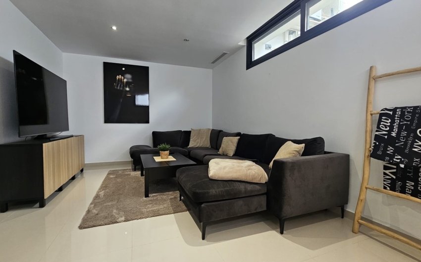Reventa - Villa -
Villamartin - Costa Blanca