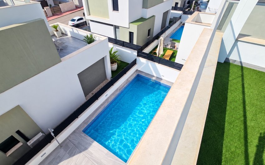 Reventa - Villa -
Villamartin - Costa Blanca
