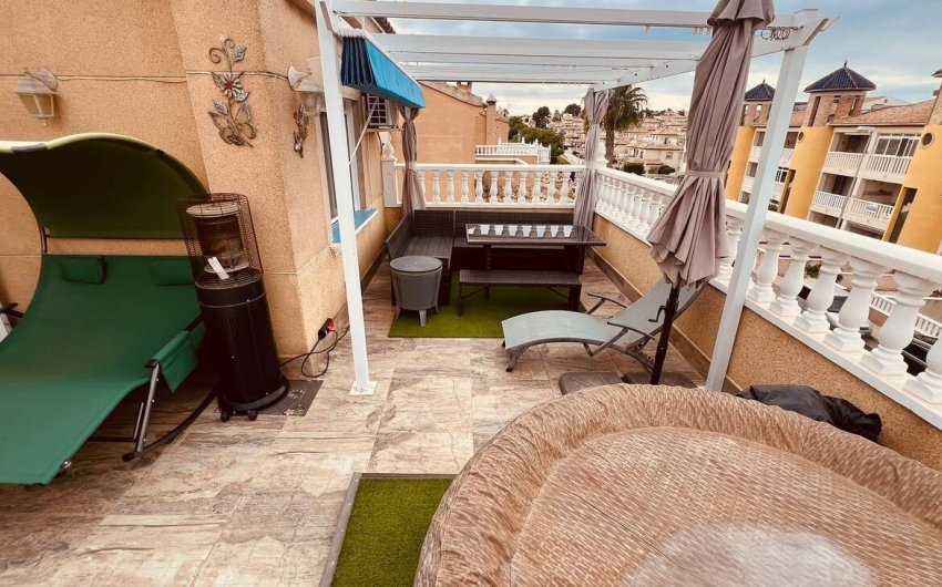 Reventa - Villa -
Villamartin - Costa Blanca