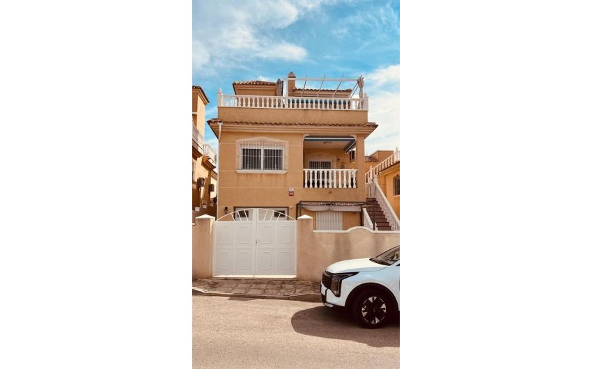 Reventa - Villa -
Villamartin - Costa Blanca