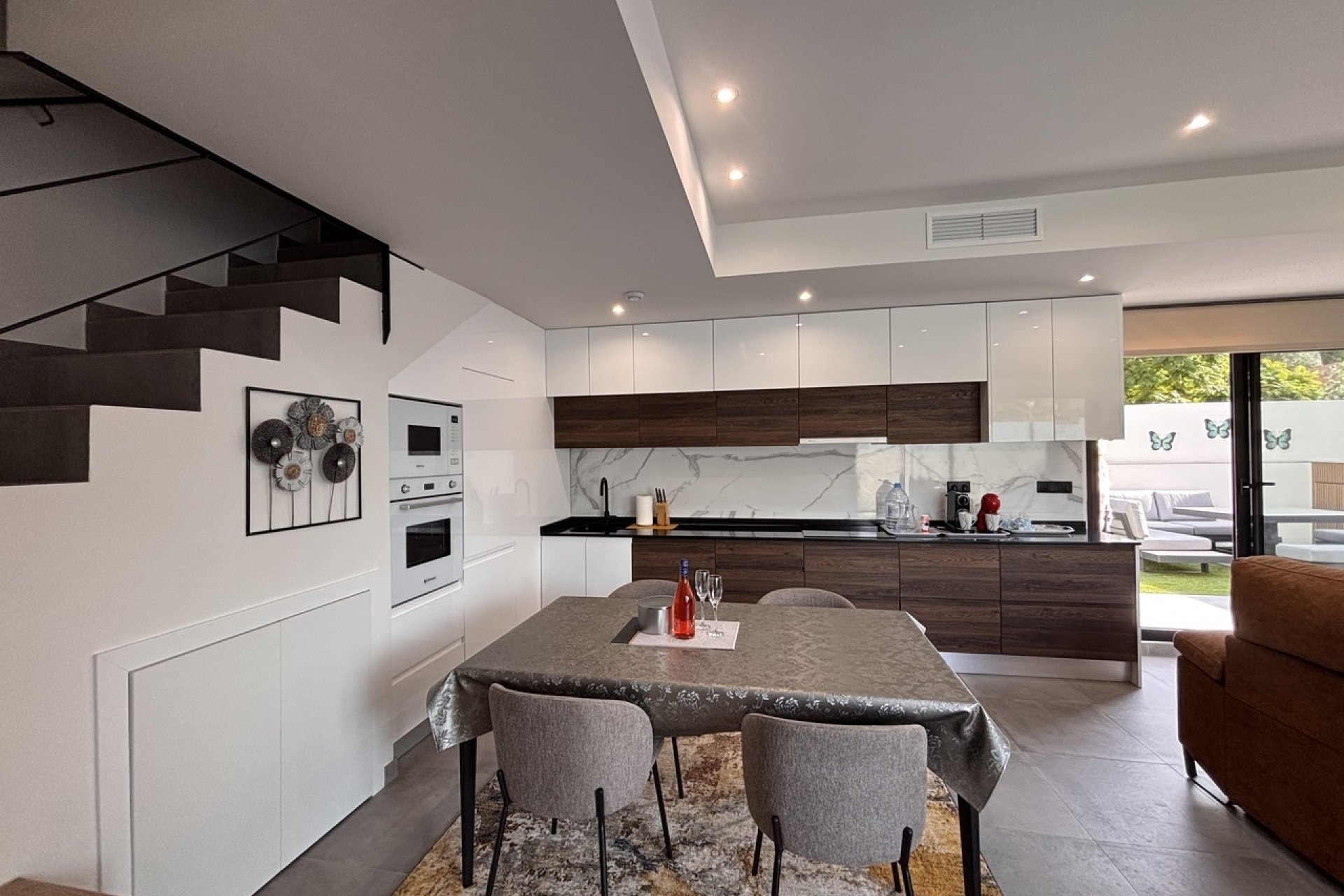 Reventa - Villa -
Villamartin - Costa Blanca