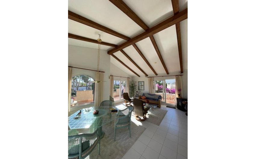 Reventa - Villa -
Villamartin - Costa Blanca