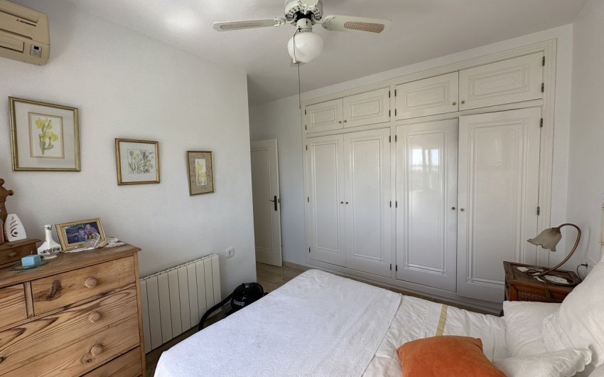 Reventa - Villa -
Villamartin - Costa Blanca