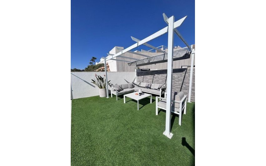 Reventa - Villa -
Villamartin - Costa Blanca