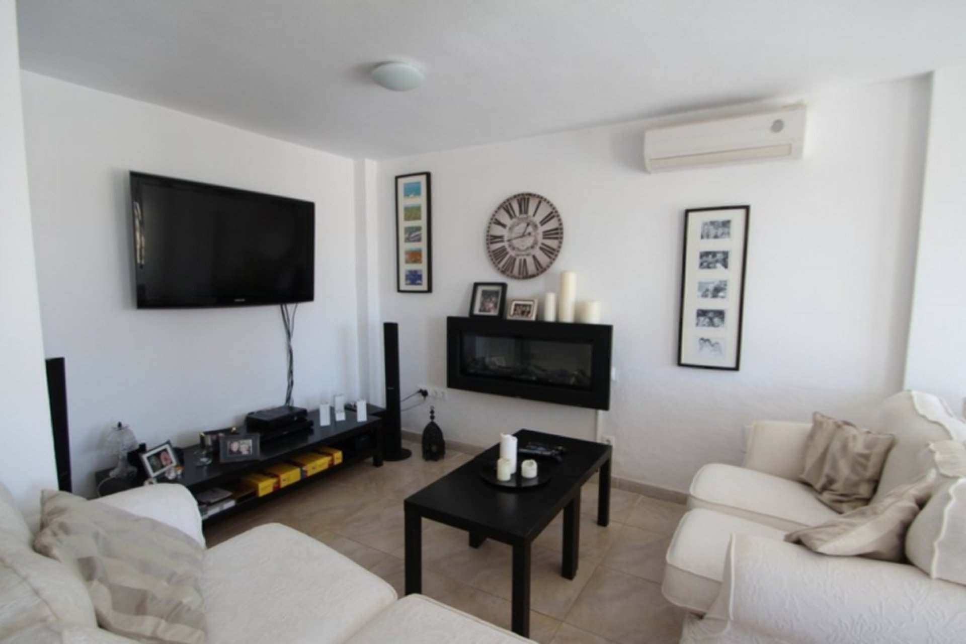 Reventa - Villa -
Villamartin - Costa Blanca