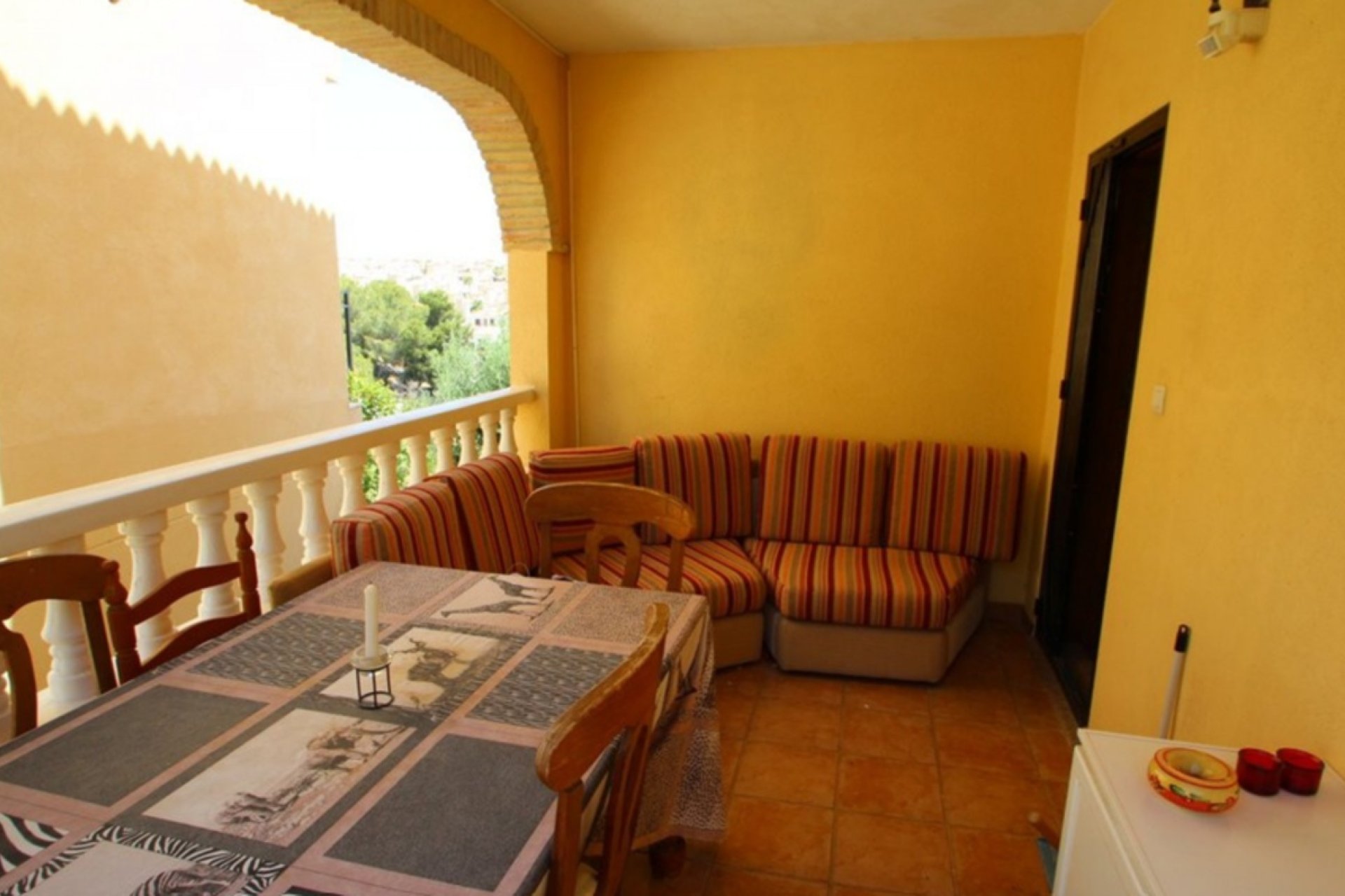 Reventa - Villa -
Villamartin - Costa Blanca