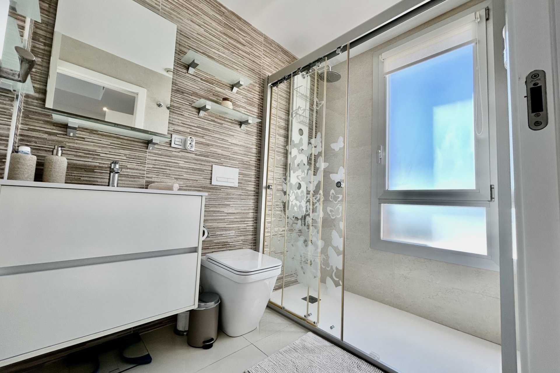 Reventa - Villa -
Villamartin - Costa Blanca