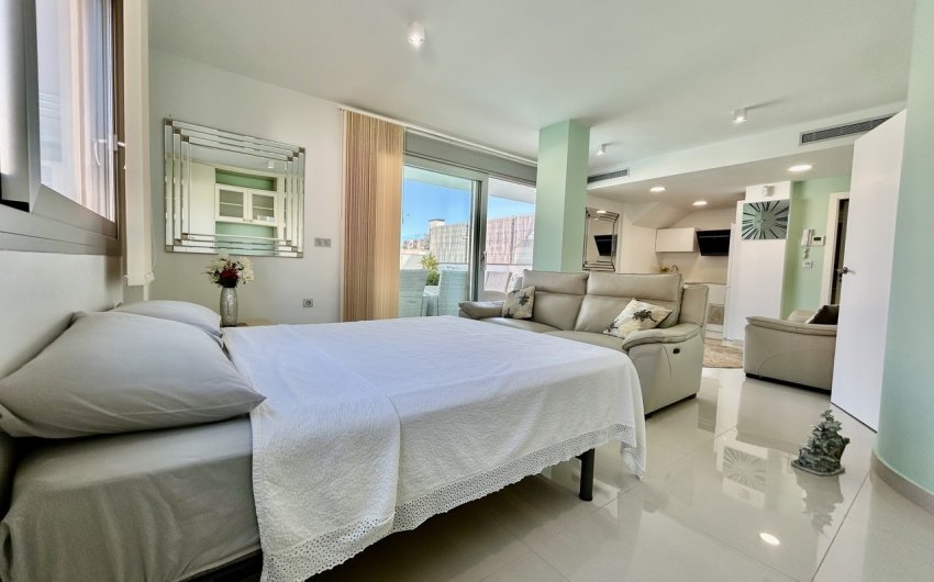 Reventa - Villa -
Villamartin - Costa Blanca