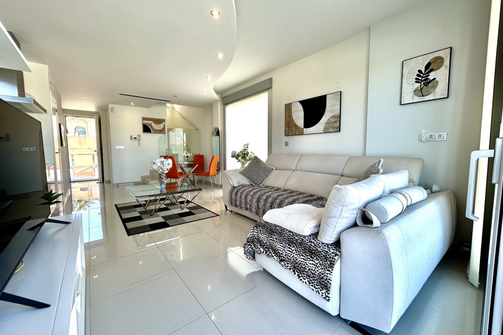 Reventa - Villa -
Villamartin - Costa Blanca