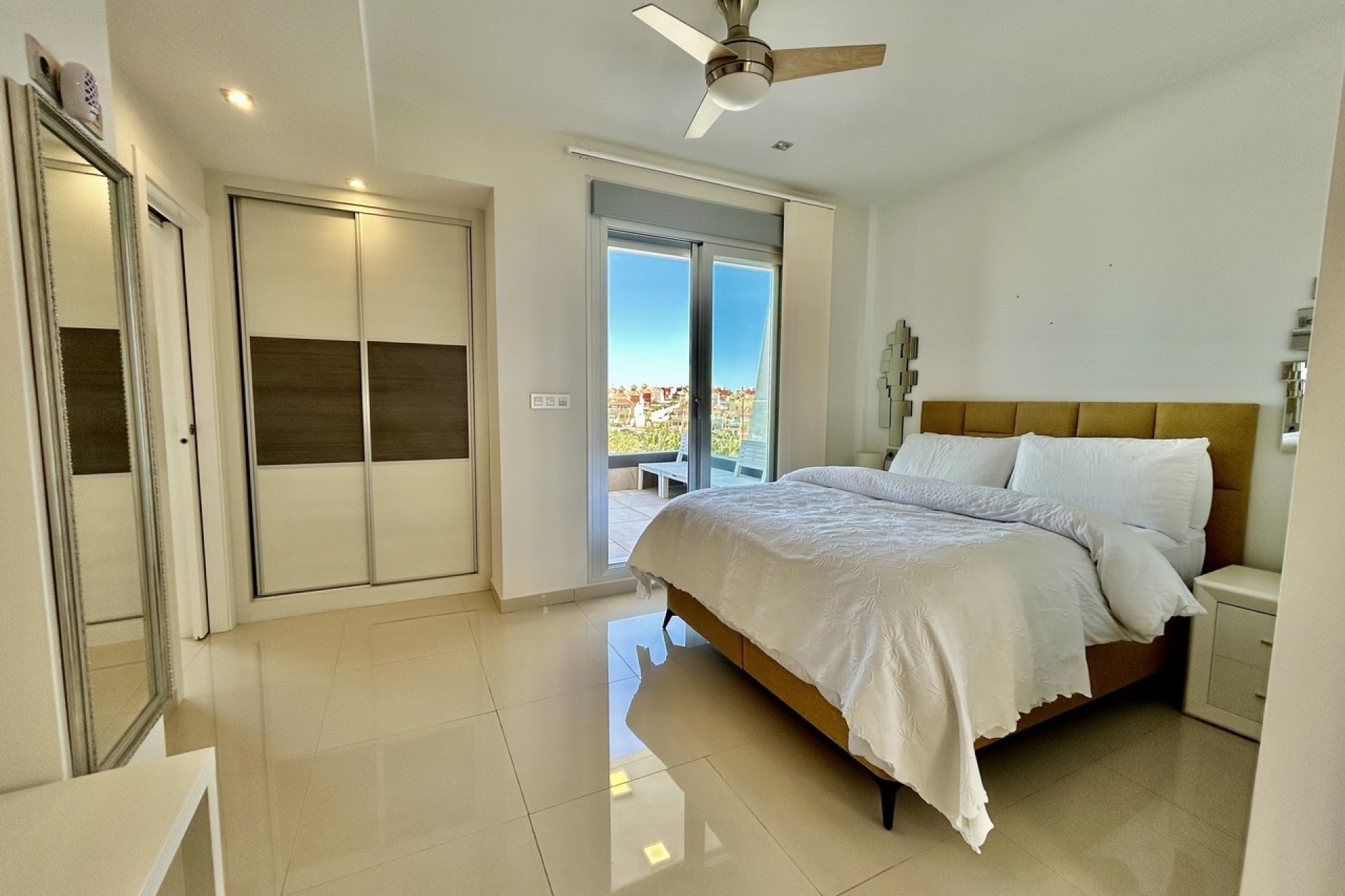 Reventa - Villa -
Villamartin - Costa Blanca