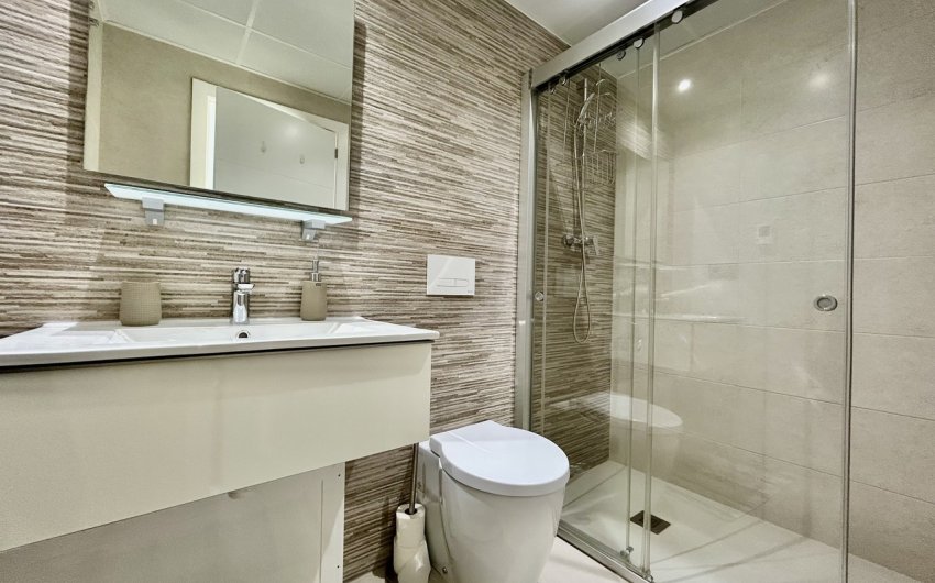 Reventa - Villa -
Villamartin - Costa Blanca