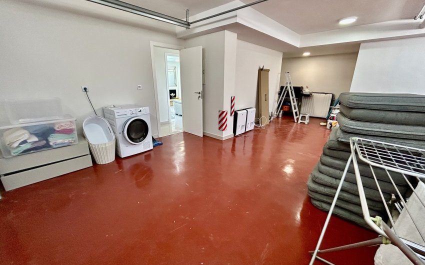 Reventa - Villa -
Villamartin - Costa Blanca