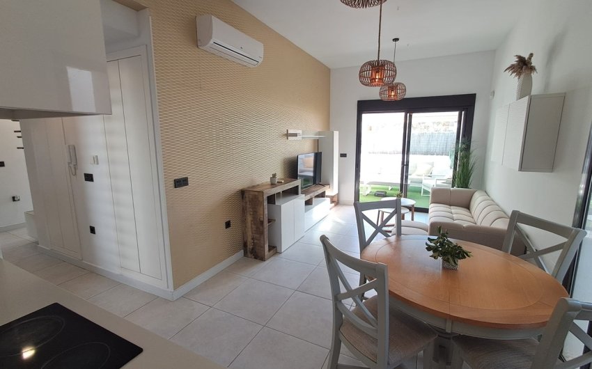 Reventa - Villa -
Villamartin - Costa Blanca