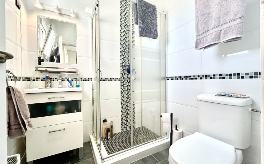 Reventa - Villa -
Villamartin - Costa Blanca