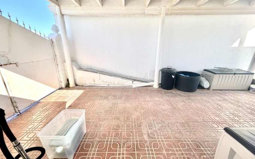 Reventa - Villa -
Villamartin - Costa Blanca