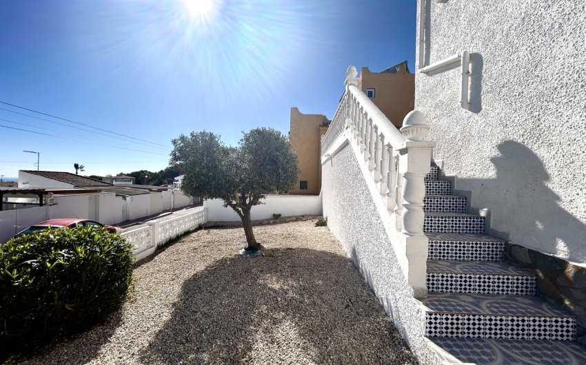 Reventa - Villa -
Villamartin - Costa Blanca