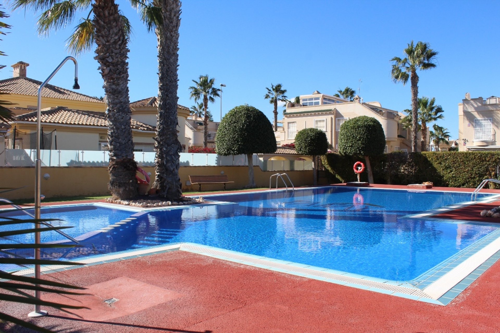 Reventa - Villa -
Villamartin - Costa Blanca