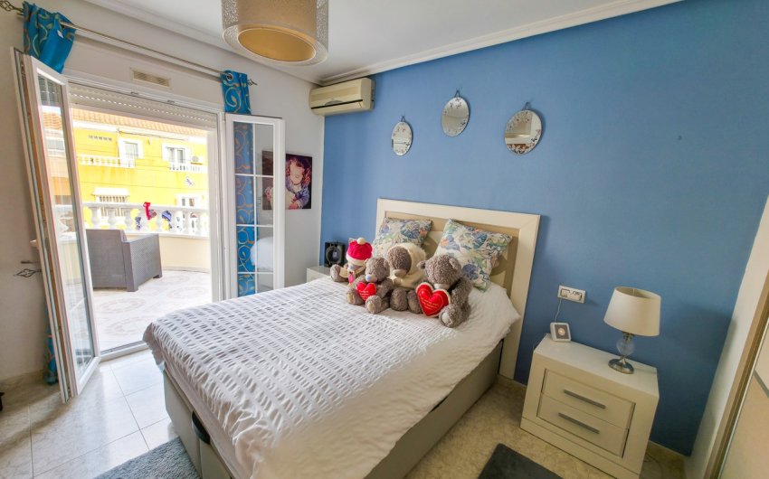 Reventa - Villa -
Villamartin - Costa Blanca