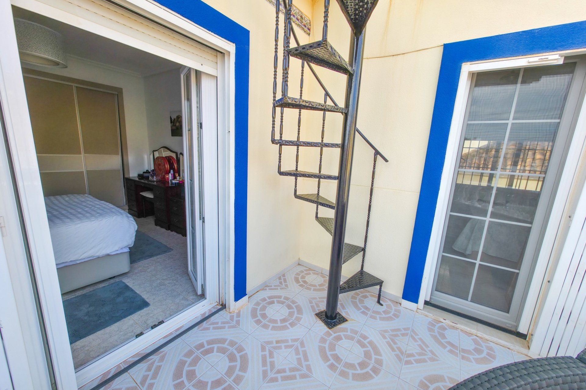 Reventa - Villa -
Villamartin - Costa Blanca