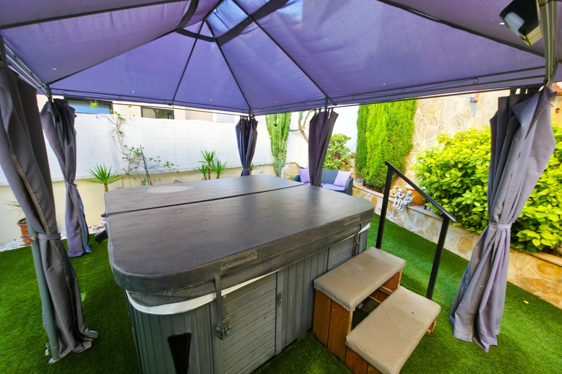 Reventa - Villa -
Villamartin - Costa Blanca