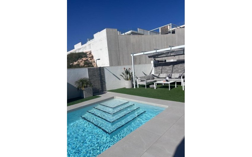 Reventa - Villa -
Villamartin - Costa Blanca