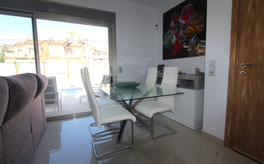 Reventa - Villa -
Villamartin - El Galan