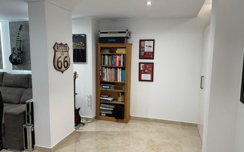 Reventa - Villa -
Villamartin - El Galan