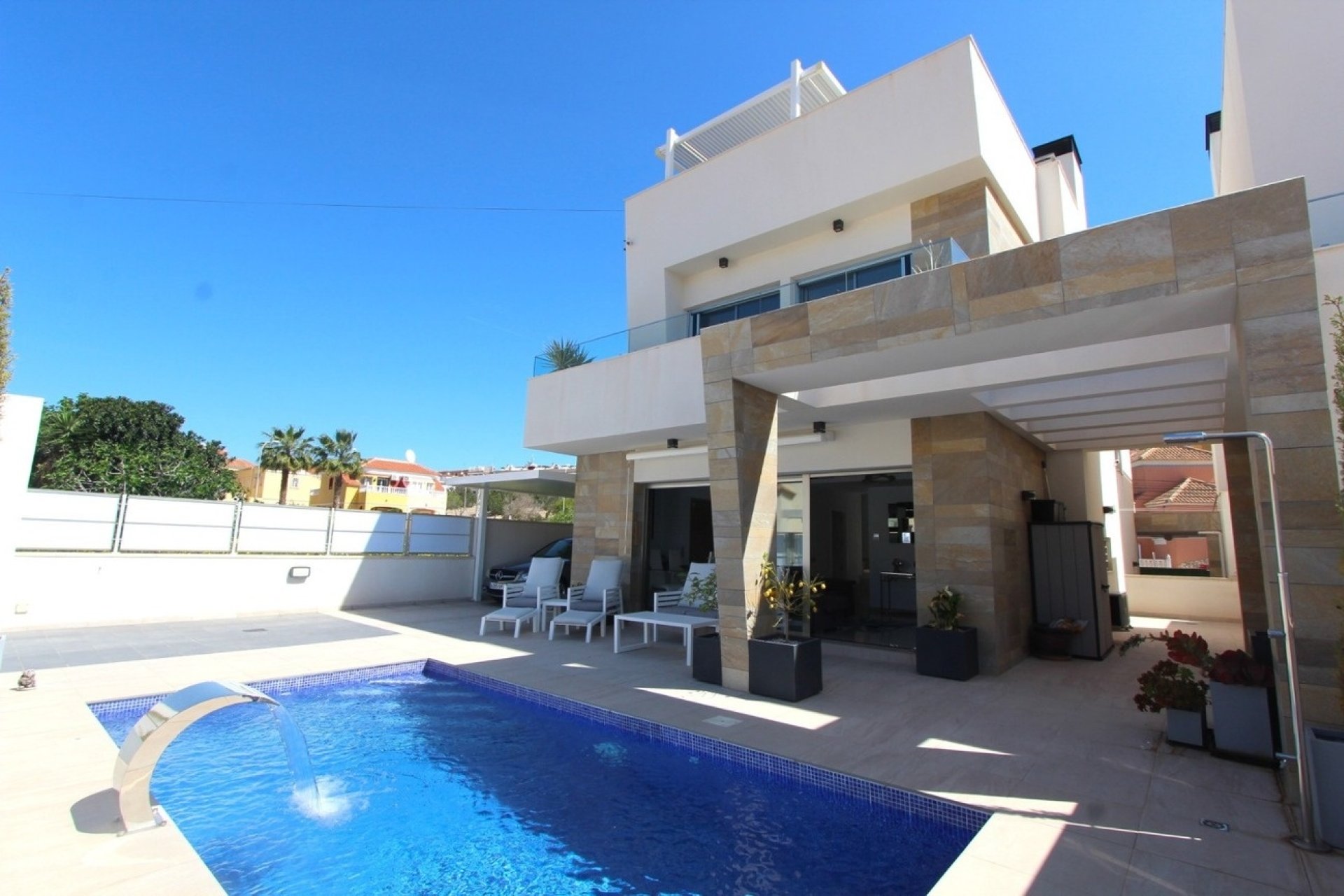 Reventa - Villa -
Villamartin - El Galan