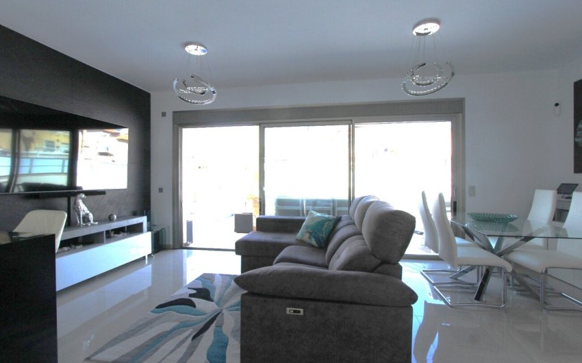 Reventa - Villa -
Villamartin - El Galan