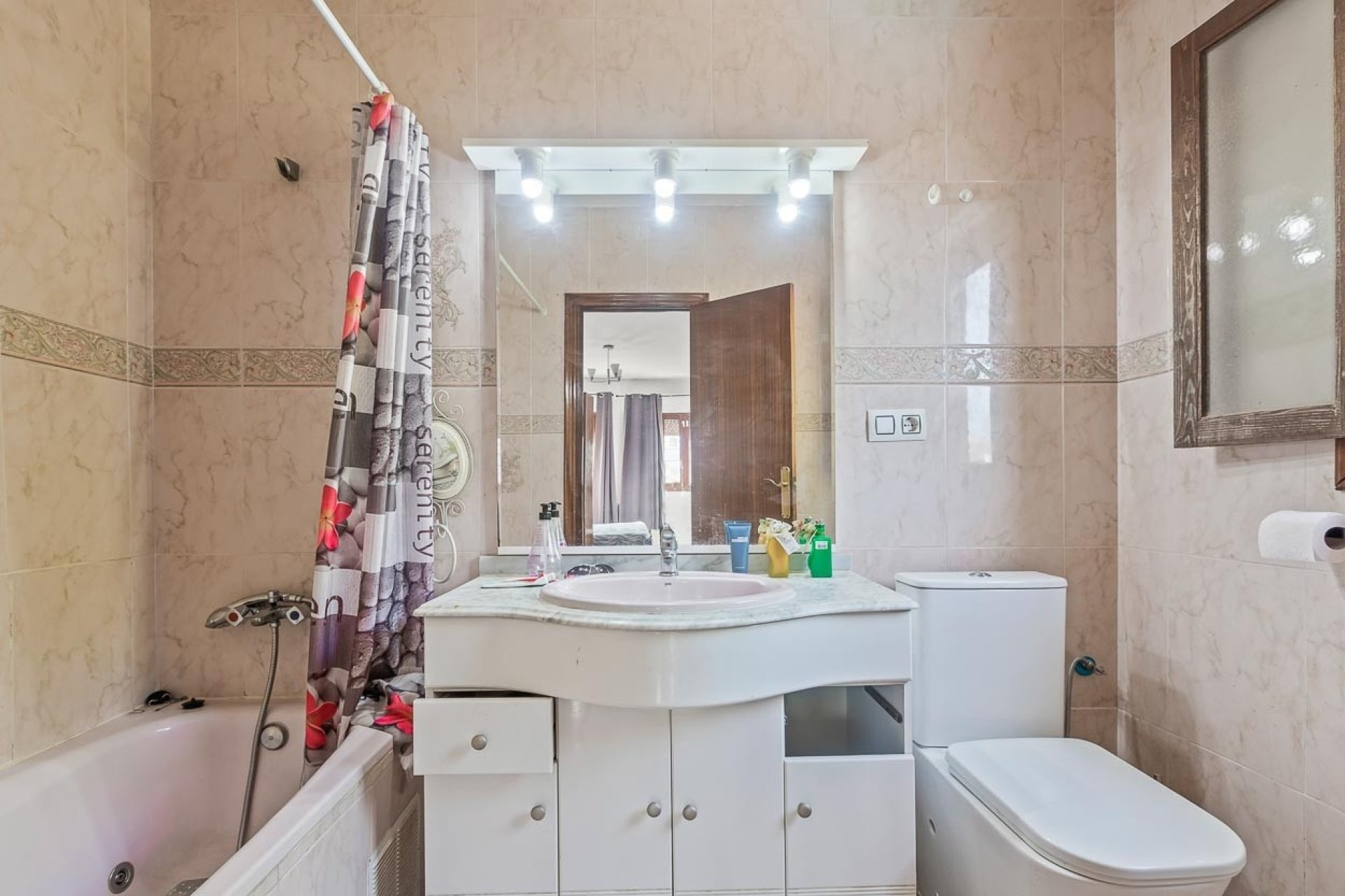 Reventa - Villa -
Villamartín - Las Filipinas