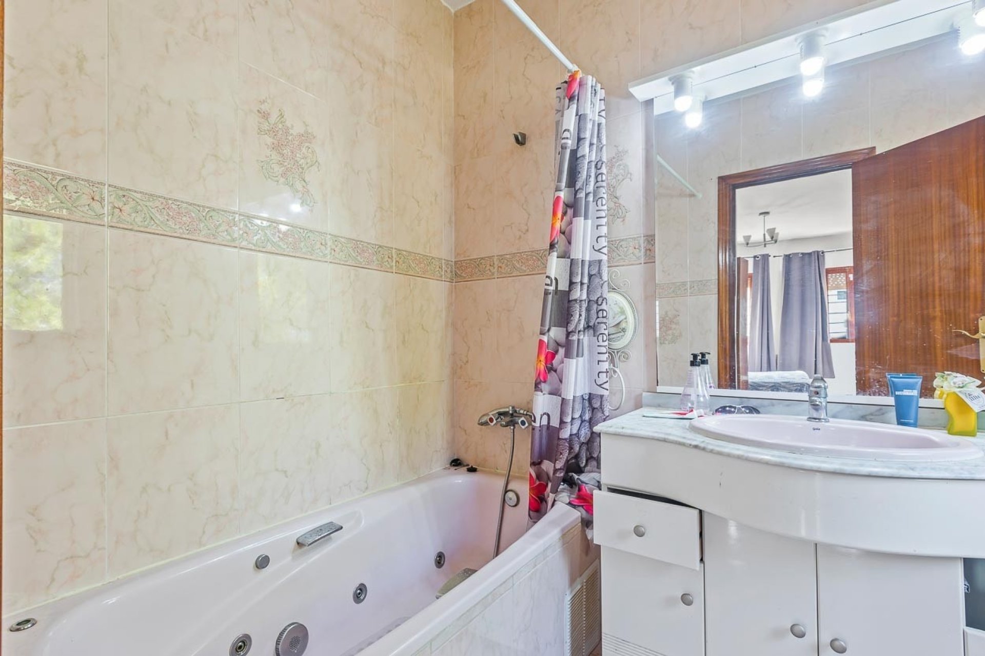 Reventa - Villa -
Villamartín - Las Filipinas