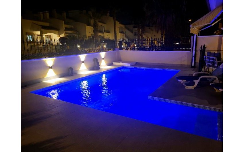 Reventa - Villa -
Villamartín - Los Dolses