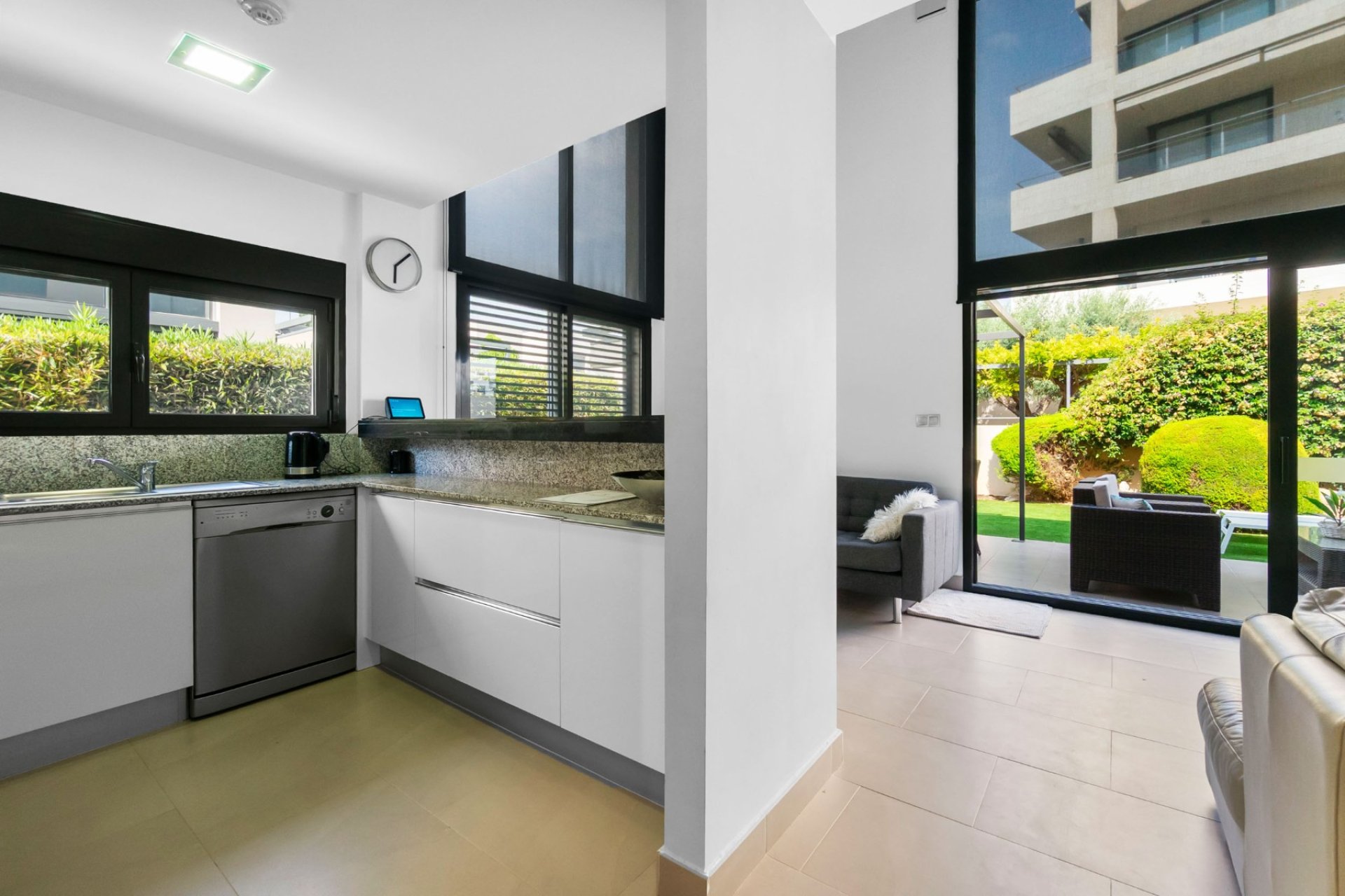 Reventa - Villa -
Villamartín - Los Dolses