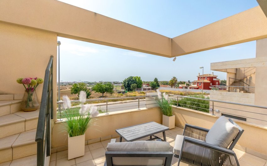 Reventa - Villa -
Villamartín - Los Dolses