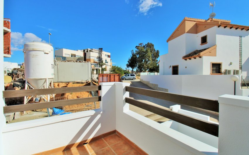 Reventa - Villa -
Villamartín - PAU 8