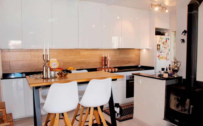 Reventa - Villa -
Villamartín - PAU 8