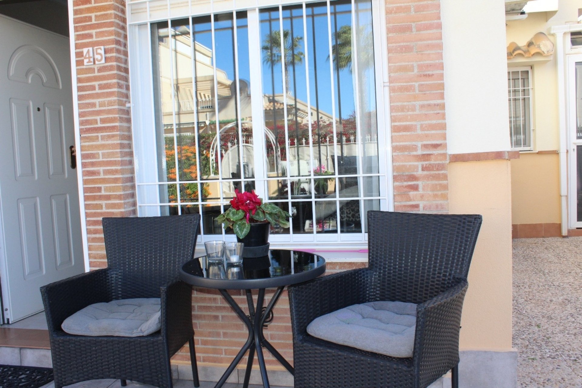 Reventa - Villa -
Villamartín - PAU 8