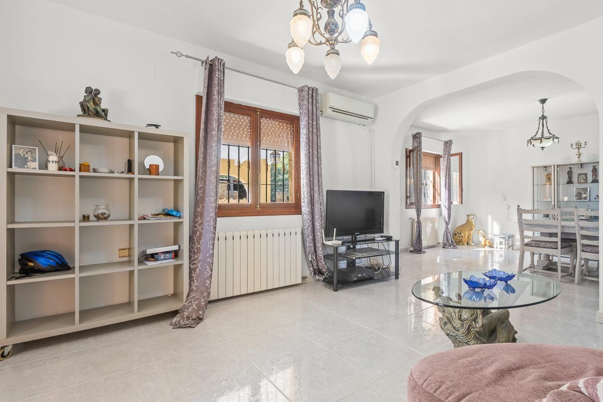 Reventa - Villa -
Villamartín - Res. Las Filipinas