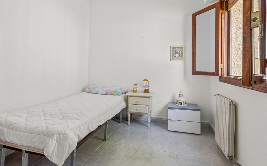 Reventa - Villa -
Villamartín - Res. Las Filipinas