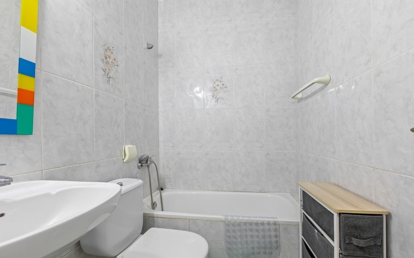 Reventa - Villa -
Villamartín - Res. Las Filipinas