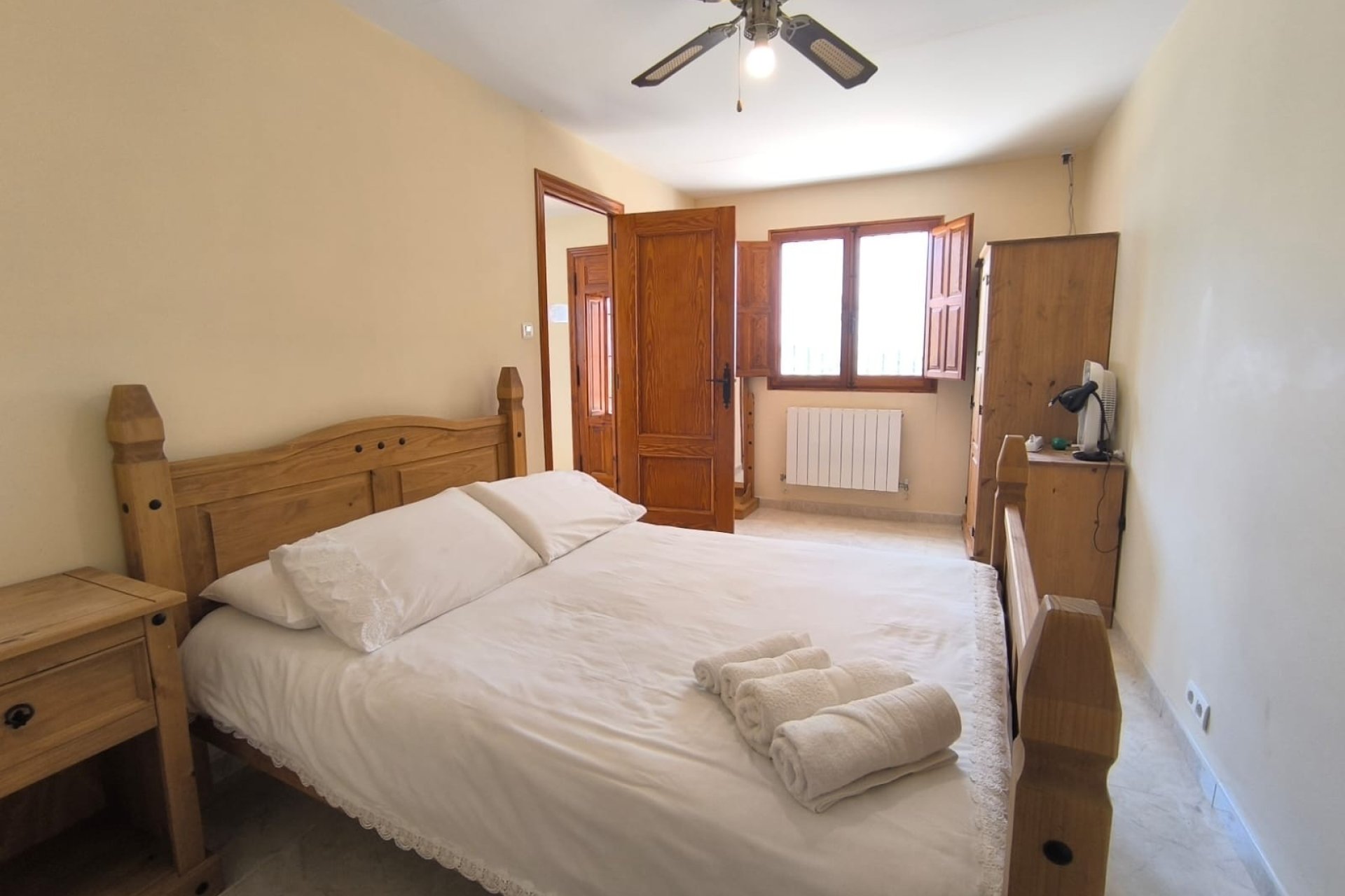 Reventa - Villa -
Villena - Inland