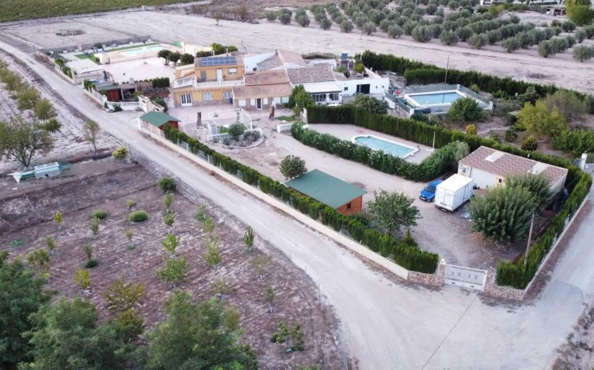 Reventa - Villa -
Villena - Inland