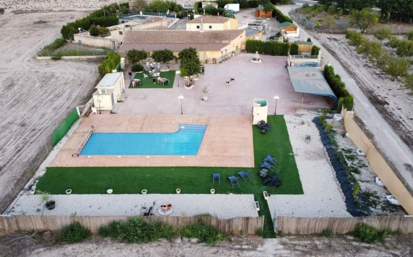 Reventa - Villa -
Villena - Inland