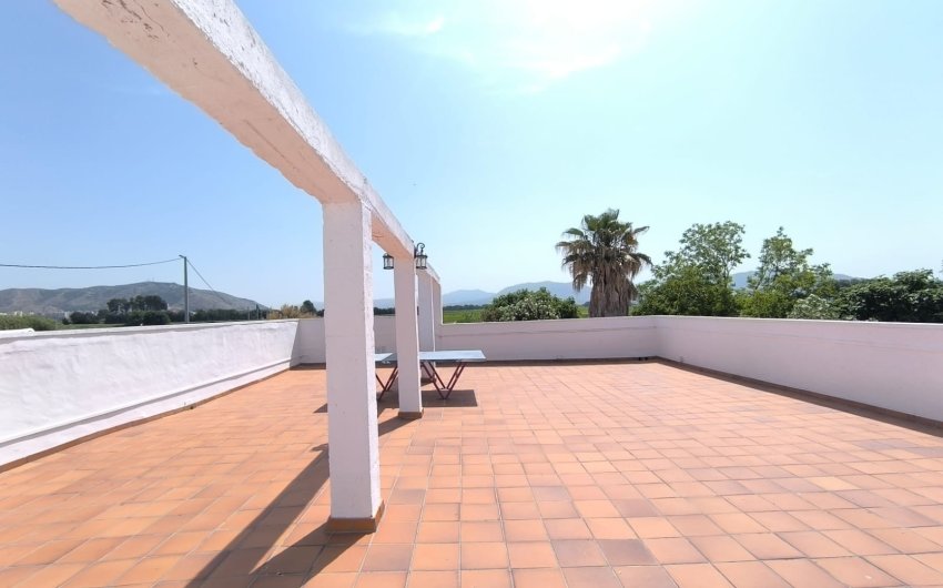 Reventa - Villa -
Villena - Inland